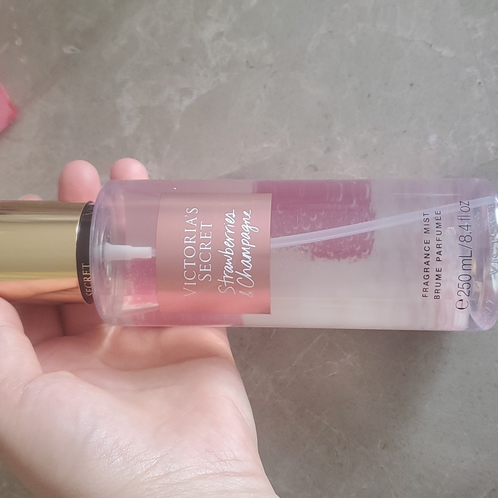 Victoria’s Secret Strawberries and Champagne Body Mist
